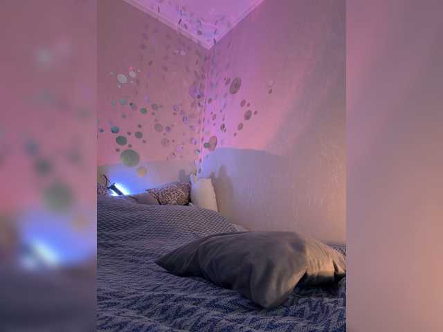 CrazyAleona live cam on BongaCams