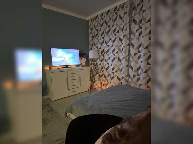 CrazyAleona live cam on BongaCams
