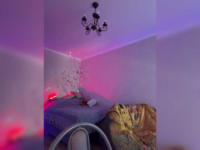 CrazyAleona, en directo ahora en BongaCams