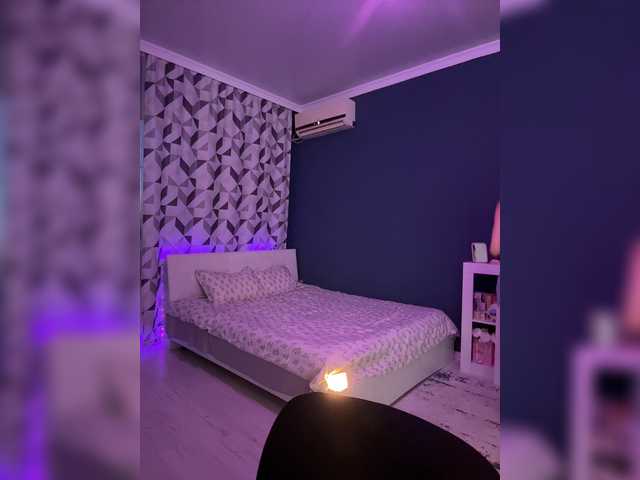 CrazyAleona live cam on BongaCams