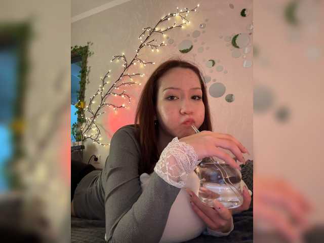 CrazyAleona live cam on BongaCams