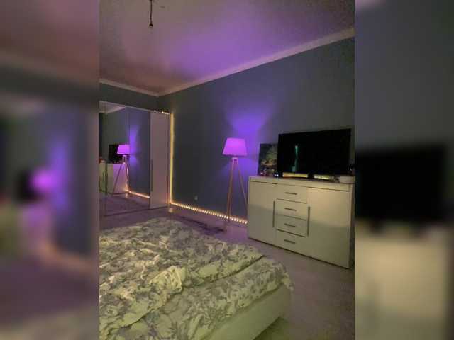 CrazyAleona live cam on BongaCams