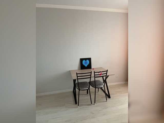 CrazyAleona live cam on BongaCams