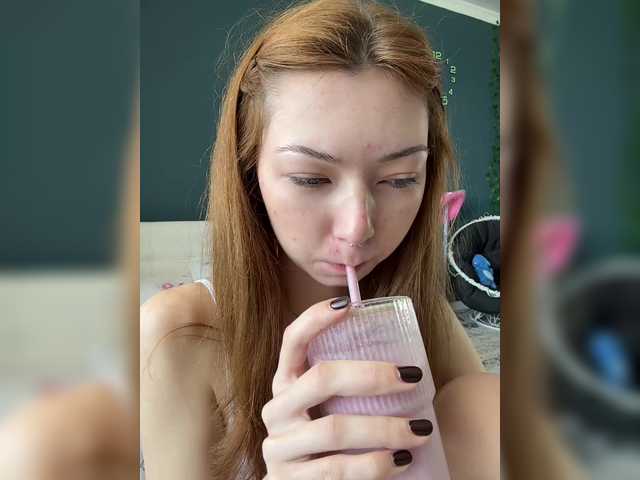 CrazyAleona live cam on BongaCams