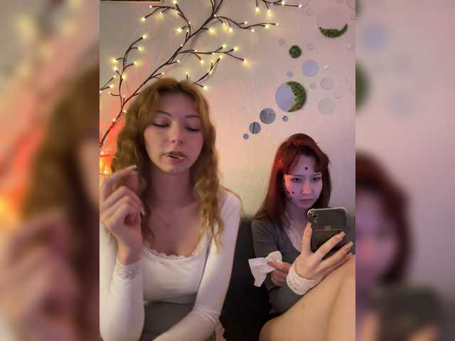 CrazyAleona live cam on BongaCams