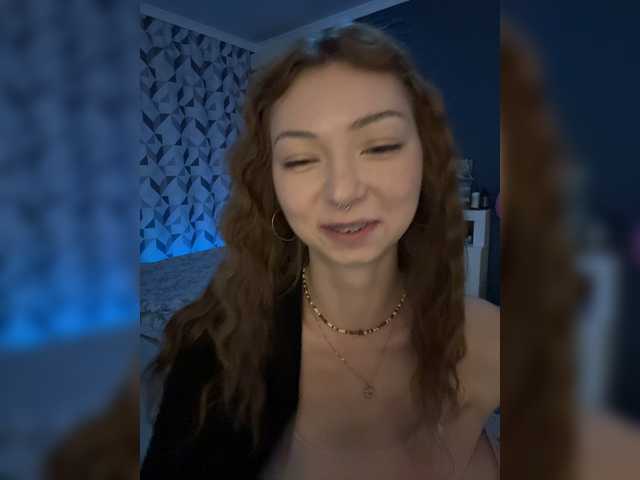 CrazyAleona live cam on BongaCams
