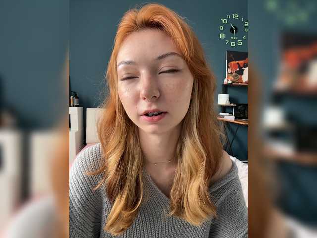 CrazyAleona live cam on BongaCams