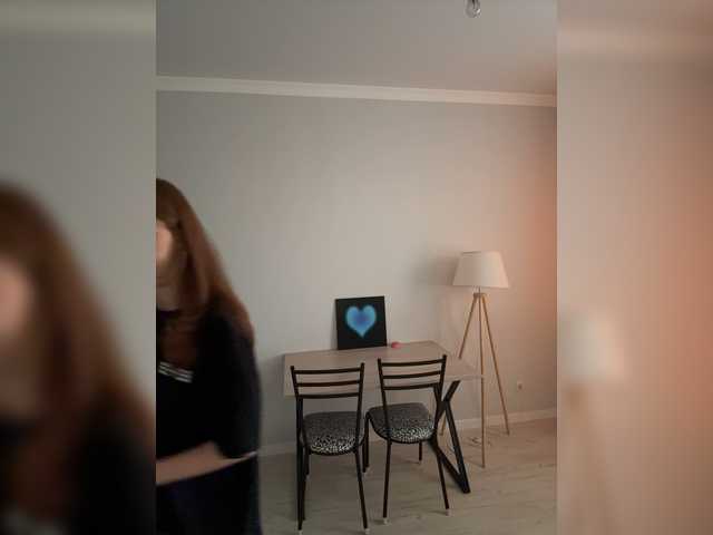  CrazyAleona chat room