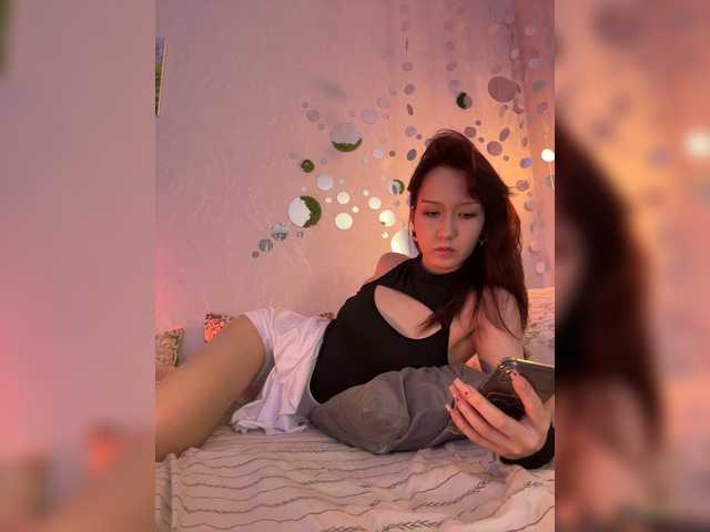 CrazyAleona live cam on BongaCams