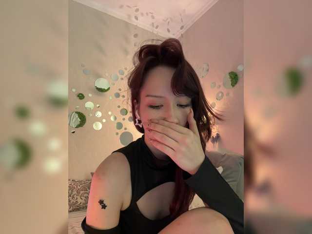 CrazyAleona live cam on BongaCams