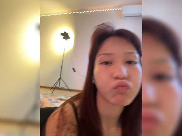 CrazyAleona live cam on BongaCams
