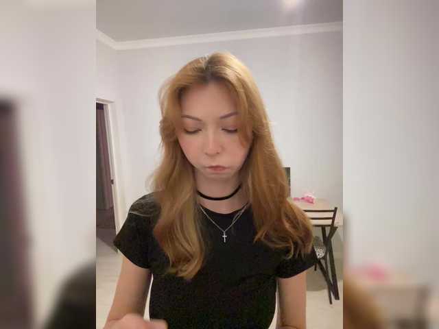 CrazyAleona live cam preview
