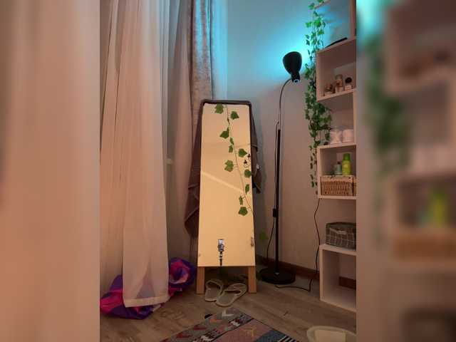 CrazyAleona live cam on BongaCams