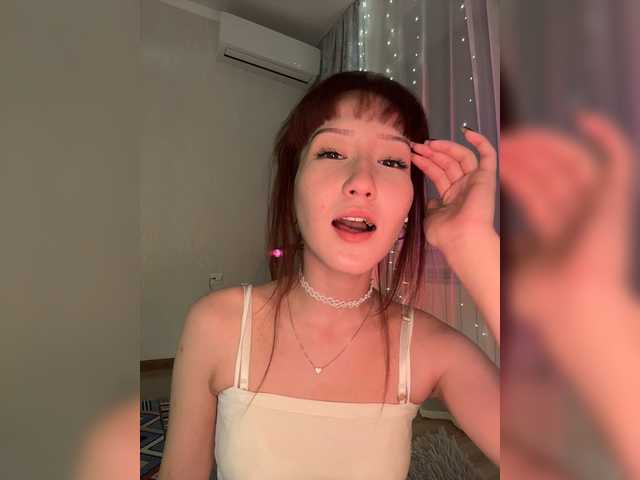 CrazyAleona live cam on BongaCams