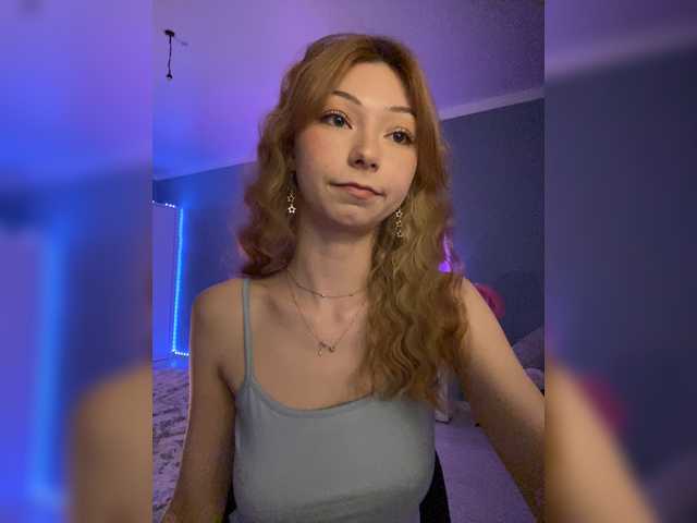 CrazyAleona live cam on BongaCams
