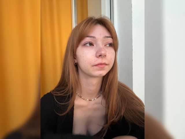 CrazyAleona live cam