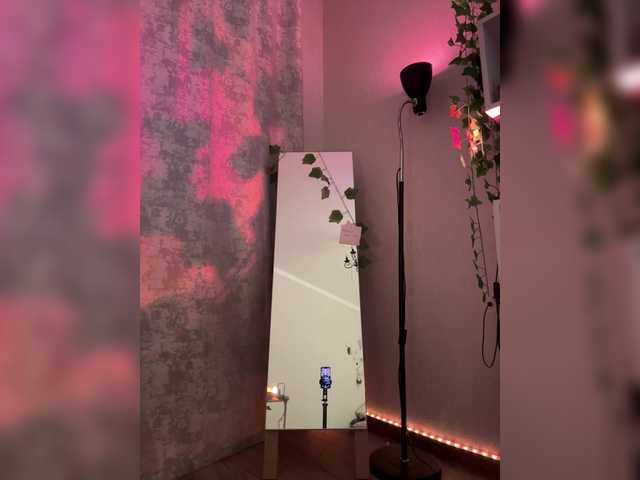 CrazyAleona live cam on BongaCams