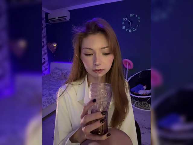 CrazyAleona live cam on BongaCams