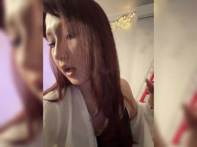 CrazyAleona live cam on BongaCams
