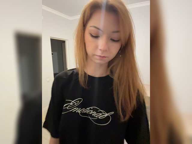 CrazyAleona live cam on BongaCams