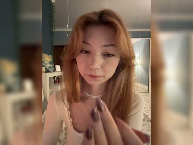 CrazyAleona, en directo ahora en BongaCams