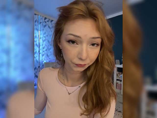 CrazyAleona live cam on BongaCams
