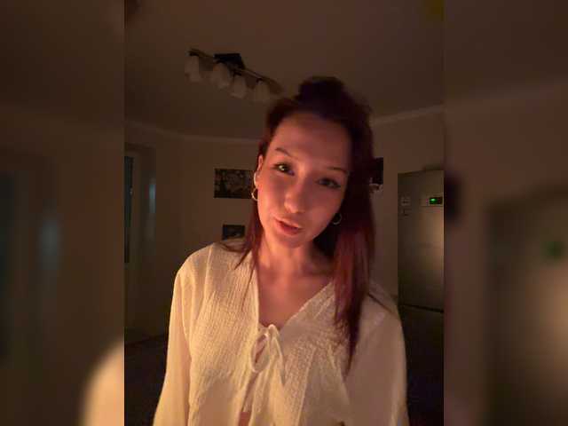 CrazyAleona live webcam show