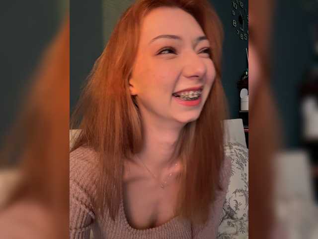CrazyAleona live cam on BongaCams