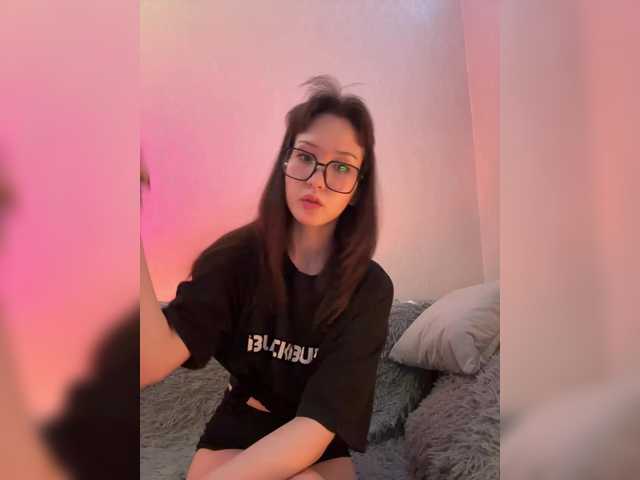 CrazyAleona live cam on BongaCams