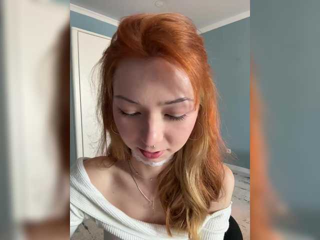 CrazyAleona live cam on BongaCams