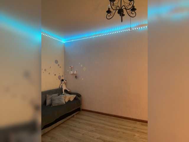 CrazyAleona live cam on BongaCams