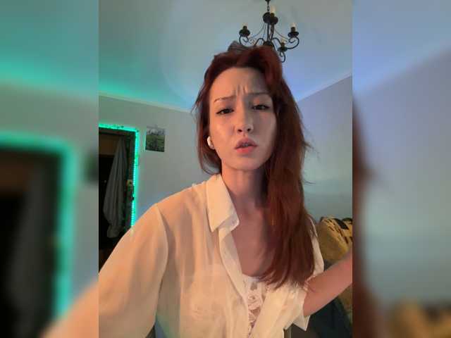 CrazyAleona live cam on BongaCams