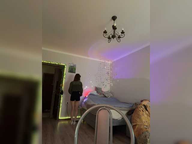 CrazyAleona, en vivo ahora en BongaCams