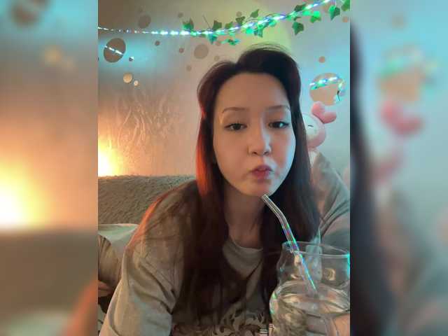 ShyAlya live webcam show