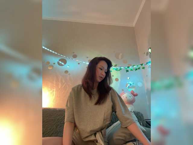 CrazyAleona live cam on BongaCams