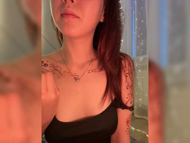 CrazyAleona live cam on BongaCams