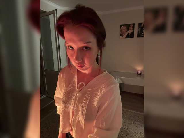 CrazyAleona live webcam show