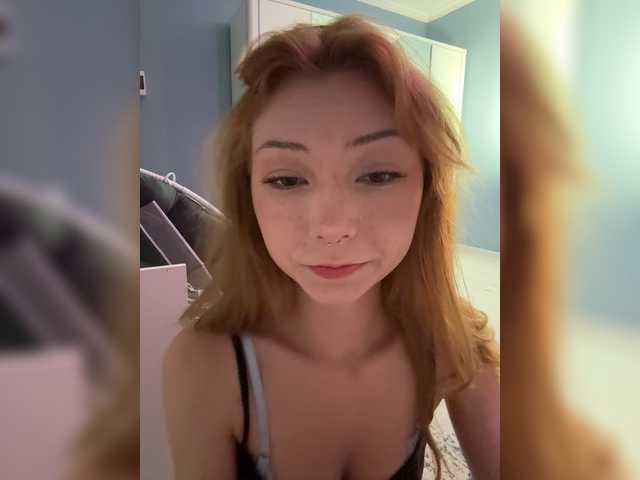 CrazyAleona live cam on BongaCams