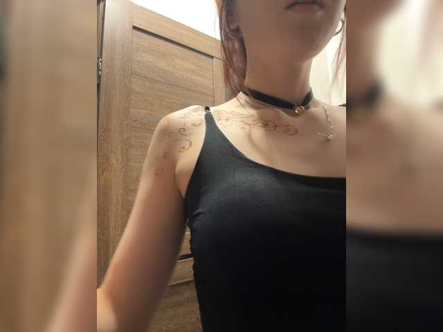 CrazyAleona live cam on BongaCams