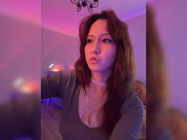 Shyalya live cam