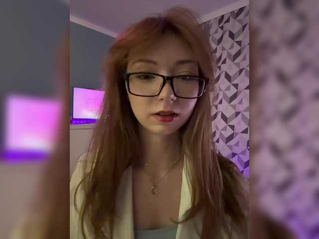 CrazyAleona live cam on BongaCams