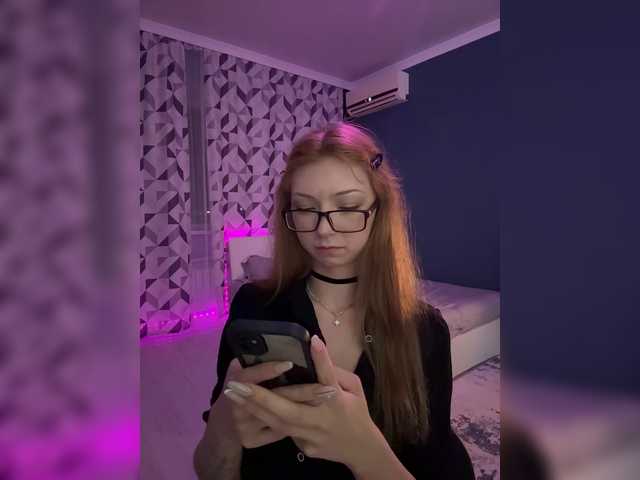 CrazyAleona live cam on BongaCams