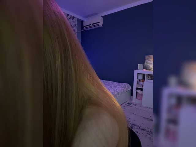 crazyaleona live sex