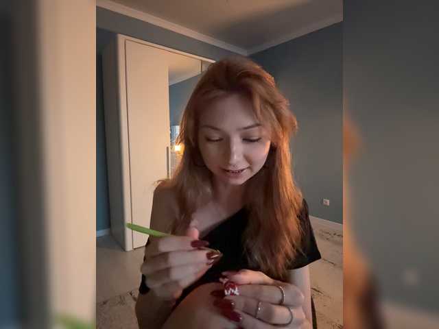 CrazyAleona live cam on BongaCams