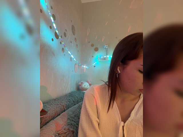 CrazyAleona live webcam show