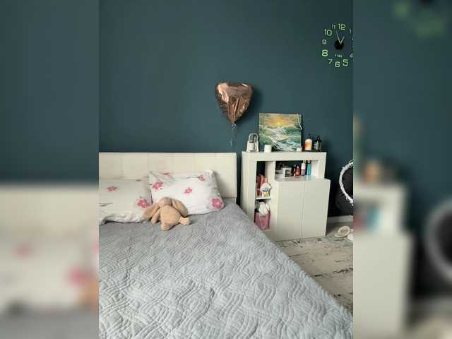 CrazyAleona live cam on BongaCams