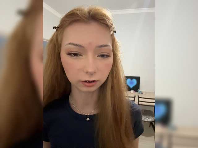 CrazyAleona live cam on BongaCams