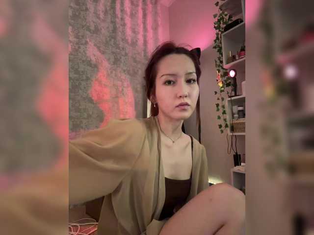 CrazyAleona live cam on BongaCams
