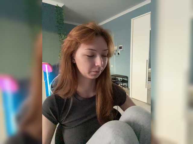 CrazyAleona live cam on BongaCams