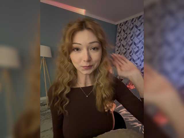 CrazyAleona live cam